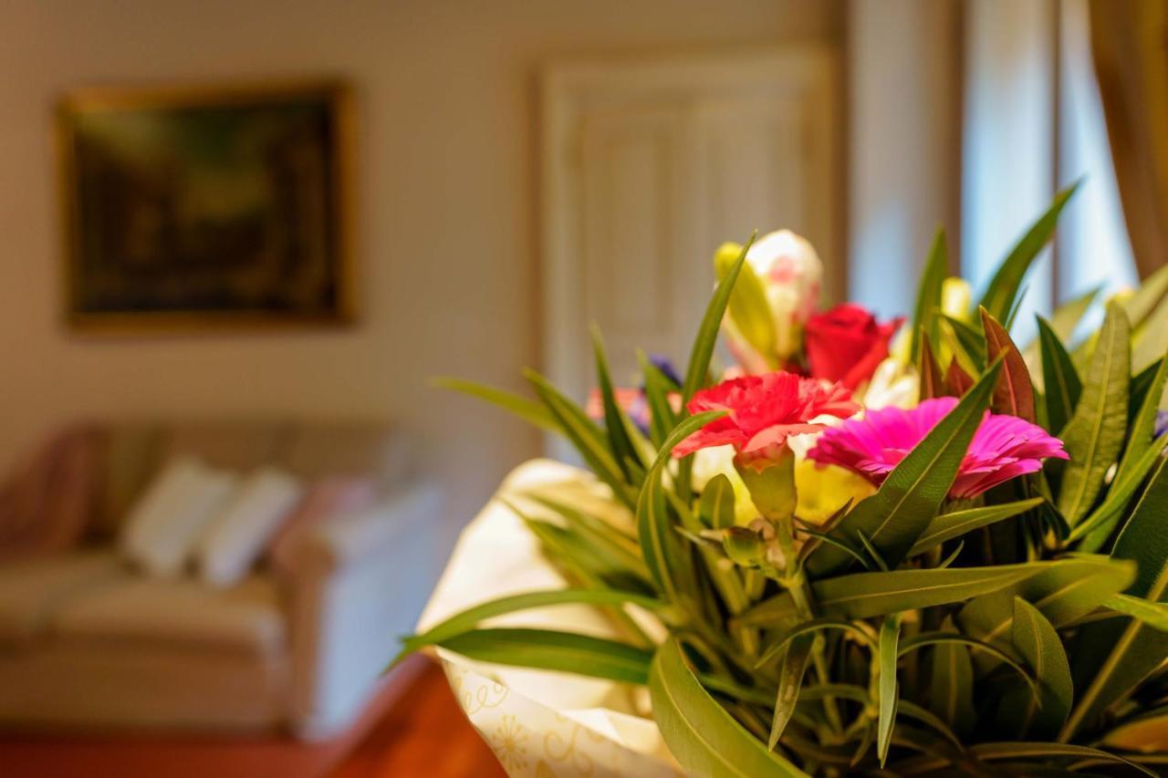 Suite Aldrovandi, With Private Garden Bologna Exterior photo