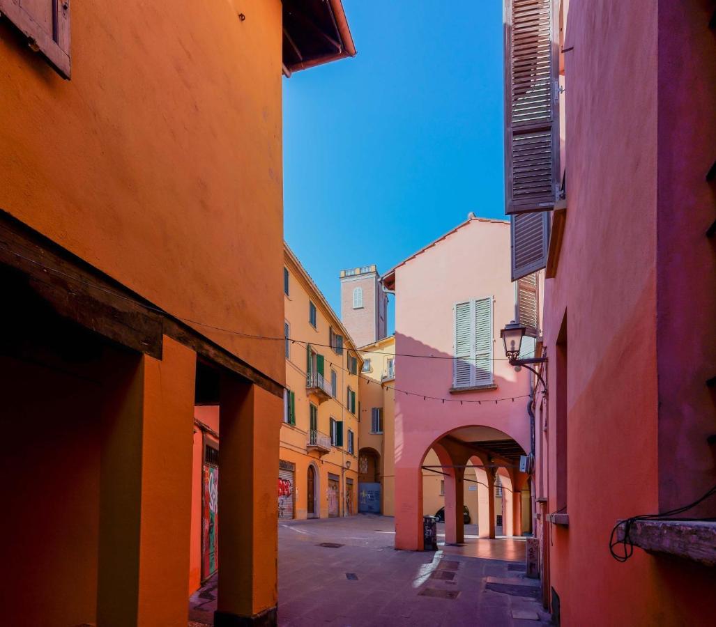Suite Aldrovandi, With Private Garden Bologna Exterior photo