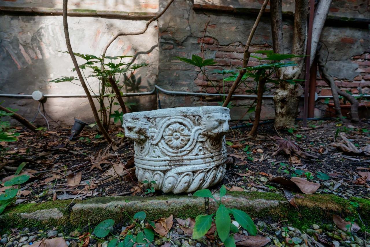 Suite Aldrovandi, With Private Garden Bologna Exterior photo
